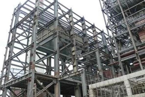 九台高层钢构造的支撑布置跟构造需要符合哪些标准